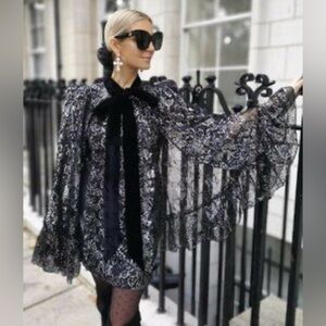 EUC Vampire’s Wife 2 Piece Dress ( L) & Cape (XS/S) showstopper! See size info